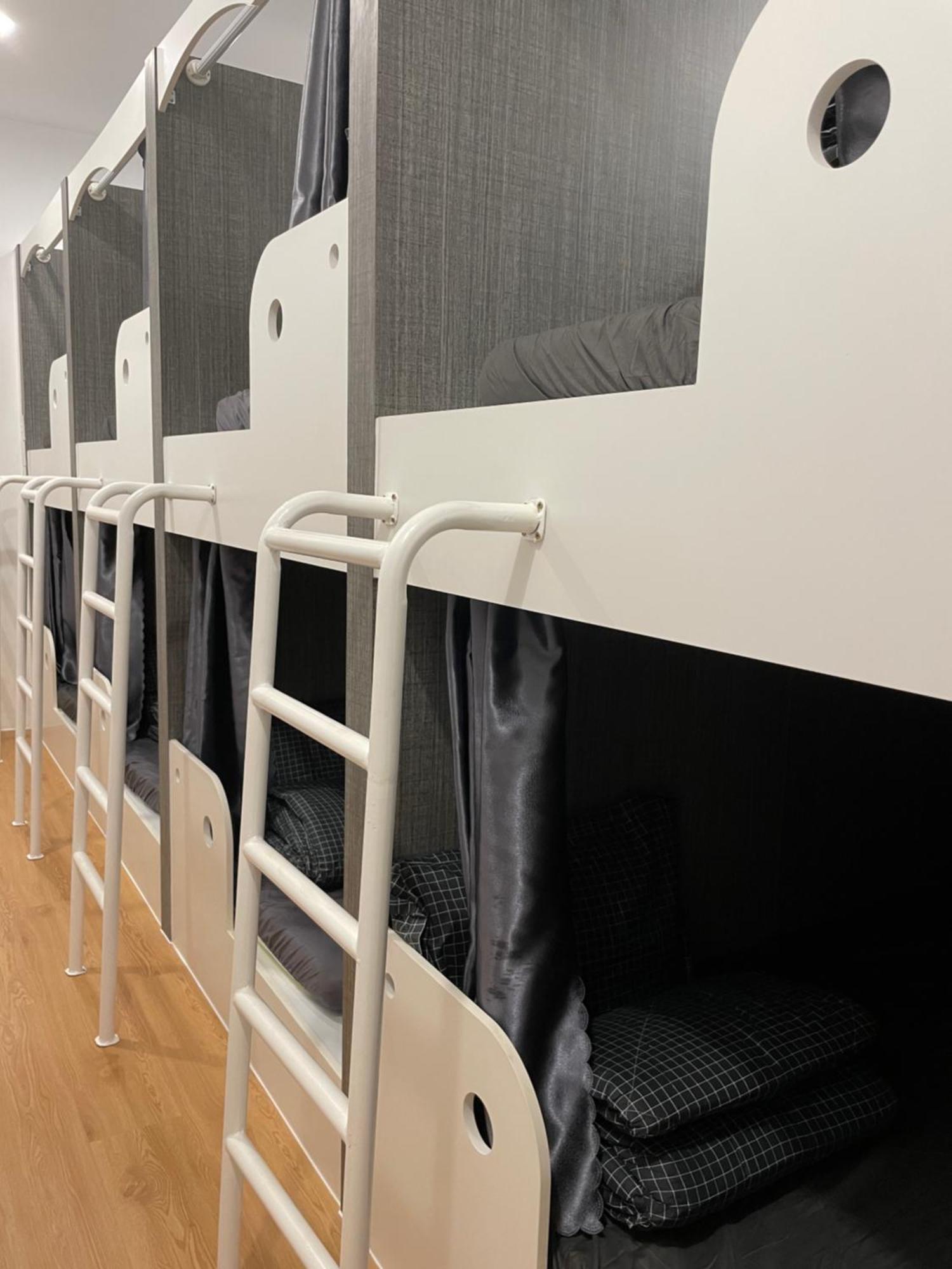Alphabet Home Capsule 胡志明市 外观 照片